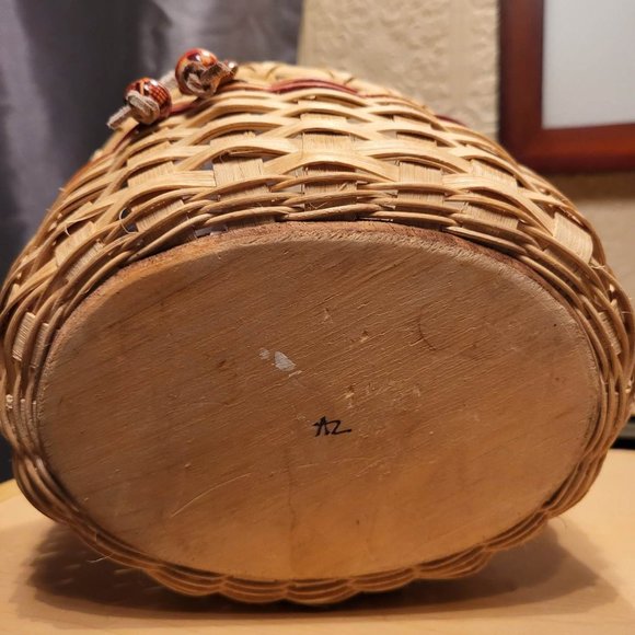 Hand woven signed basket with wood base~~absolutely adorable and one of a kind! - Picture 2 of 4